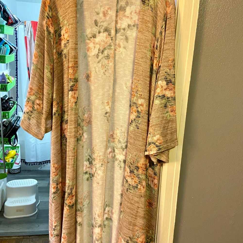 Plus size, comfortable, duster